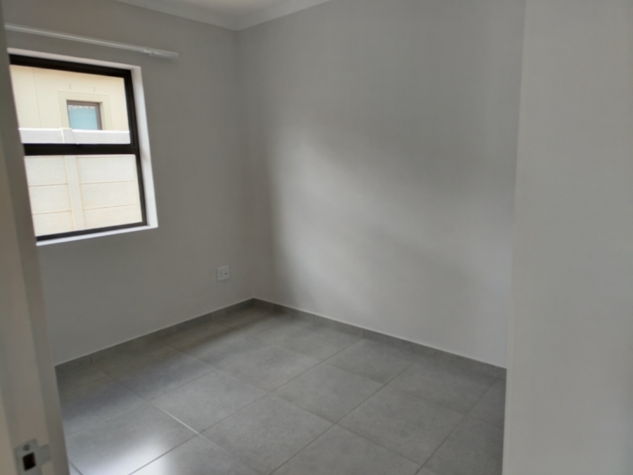 To Let 3 Bedroom Property for Rent in Stellendale Western Cape